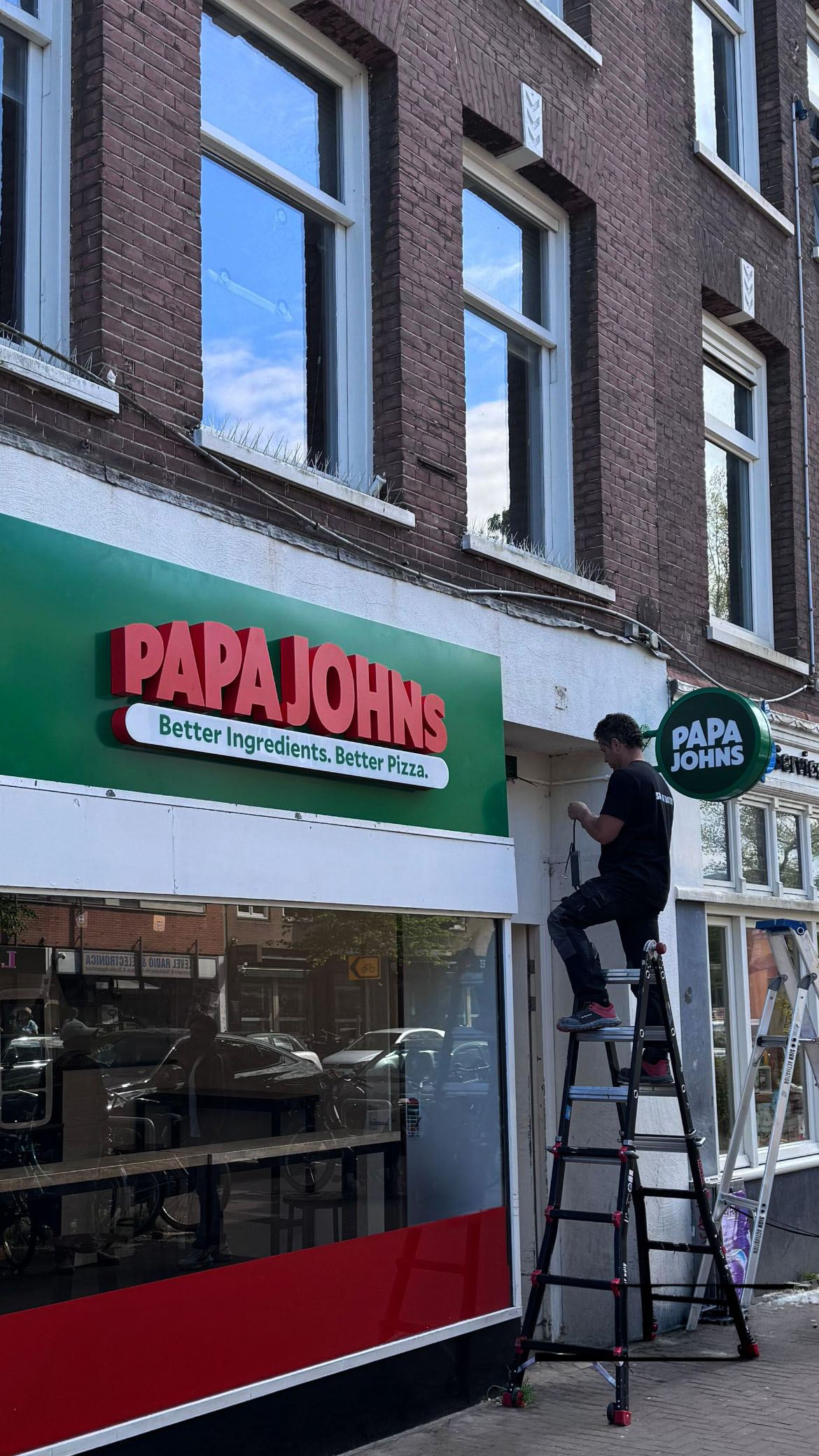 Letterhoogte gevelreclame
